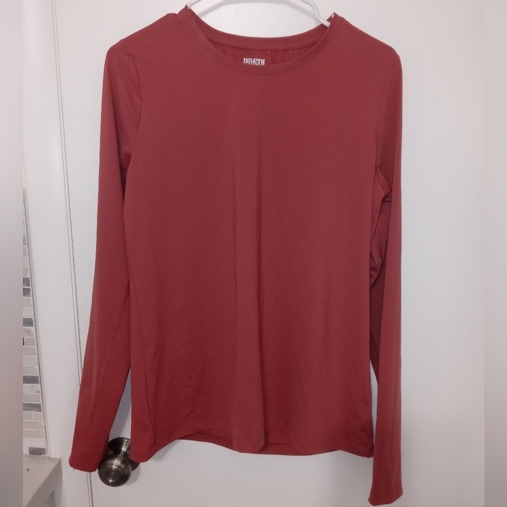 Duluth Trading Co. Long sleeve Nylon Stretch Athletic Running Top w thumb holes